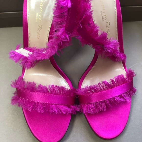 GIANVITO ROSSI Satin Ankle-Strap Sandals - Picture 6 of 8